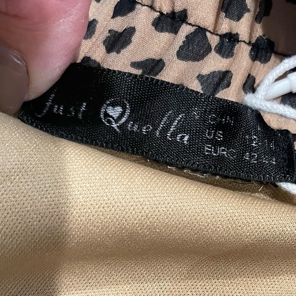 Woman’s mini ruffle skirt - Picture 2 of 5